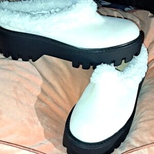 Just Fab Edie Cream Platform Faux Lug Sole Slip On Mules Size 10